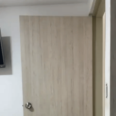 1 Cubrepuerta Navideña Premium + Obsequio